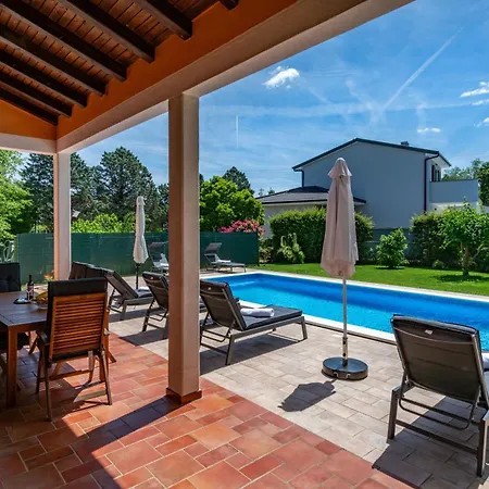 Ornela, Summer And Sun, Ideal For Families And Pets! * Santalezi